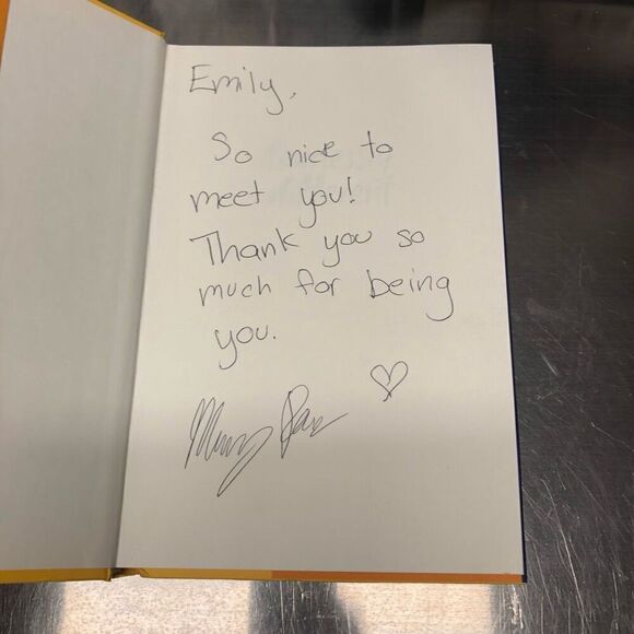 Fearlessly Different Mickey Rowe Signed Book - Picture 2 of 3